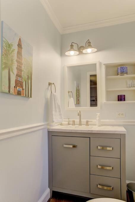 Charming Home Near Folly & Downtown Charleston Luaran gambar